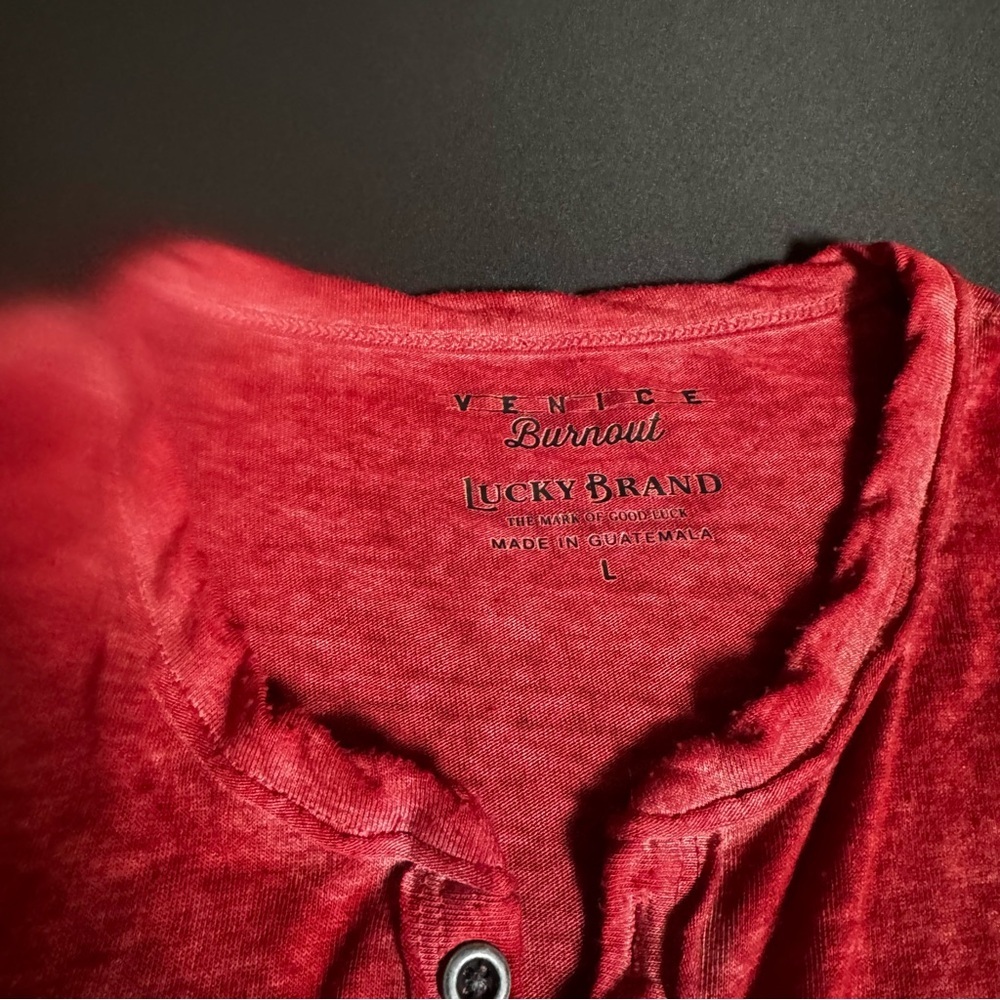 Lucky Brand Venice Burnout Red Henley T-Shirt Large Americana - Picture 2 of 3